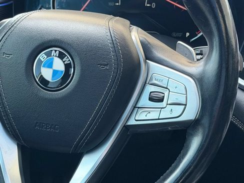 Used 2018 BMW 750i RWD image 16