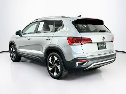 Used 2023 Volkswagen Taos SE AWD/4WD image 5