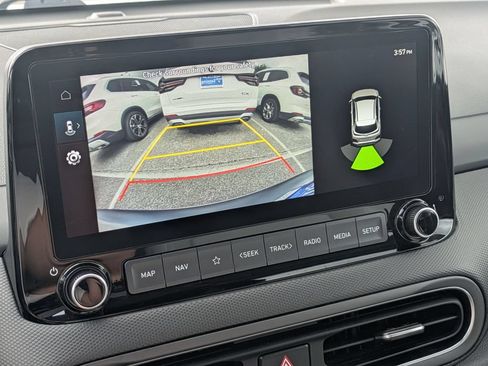 Used 2023 Hyundai Kona Limited w/ Cargo Package AWD/4WD image 18