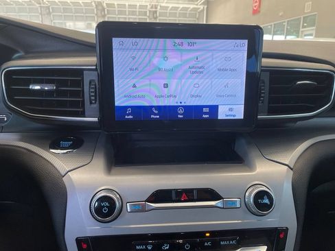 Used 2023 Ford Explorer XLT w/ Equipment Group 202A RWD image 14