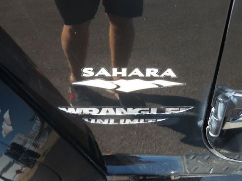 Used 2012 Jeep Wrangler Unlimited Sahara w/ Mopar Chrome Edition Group image 13