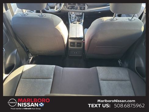 Used 2024 Nissan Rogue SV image 15