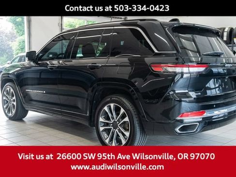 Used 2023 Jeep Grand Cherokee Overland AWD/4WD image 4