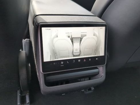 Used 2024 Tesla Model 3 Standard Range image 23