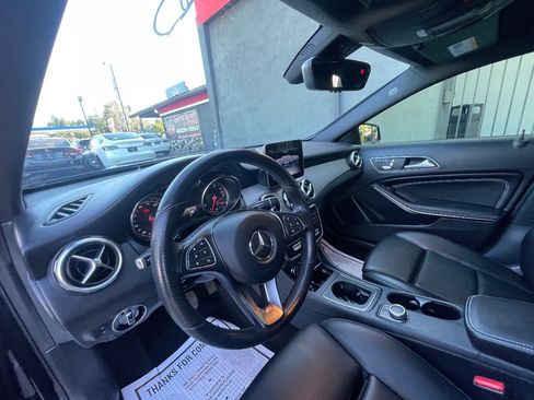 Used 2019 Mercedes-Benz GLA 250 4MATIC image 9