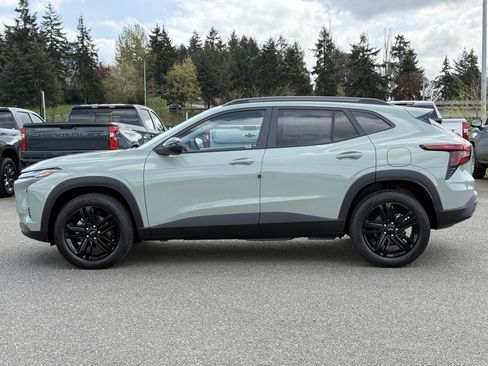 New 2026 Chevrolet Trax ACTIV w/ Driver Confidence Package FWD image 2