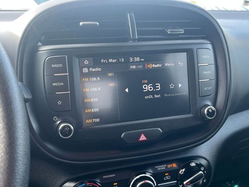 Used 2025 Kia Soul LX w/ LX Technology Package image 20