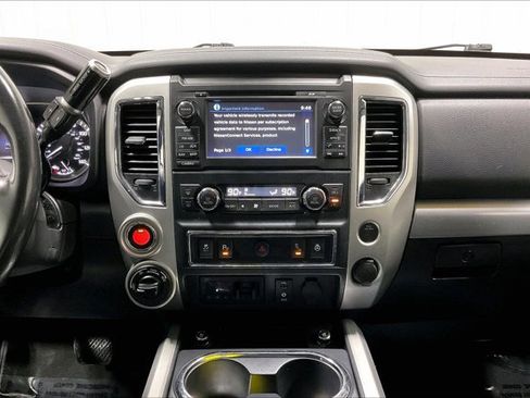 Used 2018 Nissan Titan PRO-4X w/ Pro-4x Convenience Package image 6