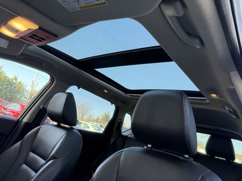 Used 2021 Nissan Rogue SL image 16