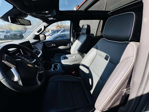 Used 2023 Chevrolet Tahoe Premier image 11