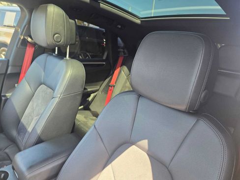 Used 2019 Porsche Macan AWD/4WD image 24