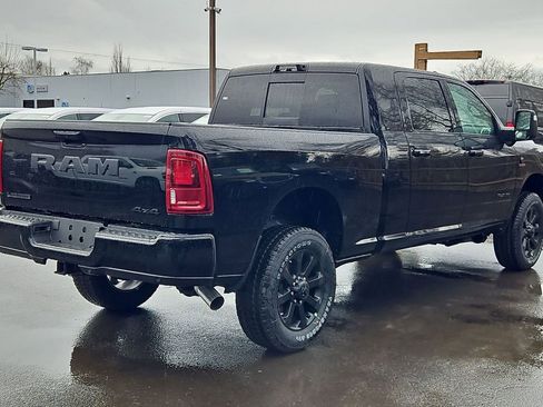 New 2026 RAM 2500 Laramie w/ Night Edition AWD/4WD image 7
