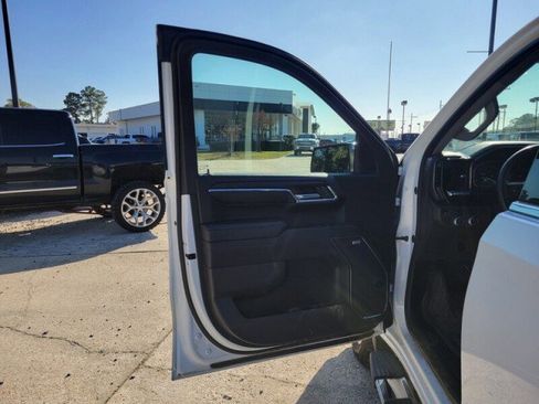 Used 2024 GMC Sierra 1500 SLT w/ SLT Premium Plus Package image 11