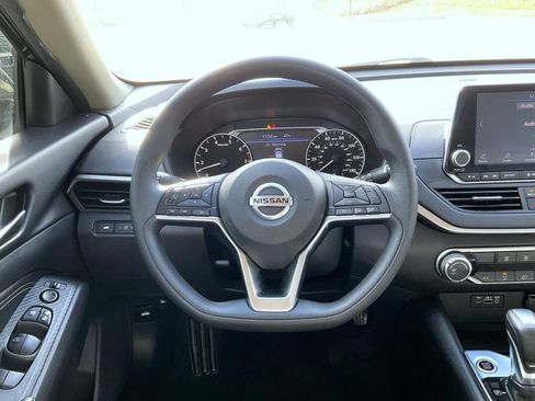 Used 2020 Nissan Altima 2.5 S image 11