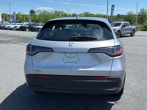 Used 2023 Honda HR-V LX image 7