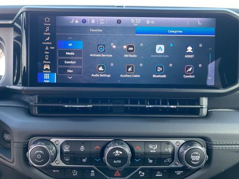New 2025 Jeep Wrangler Unlimited Sahara w/ Safety Group AWD/4WD image 35