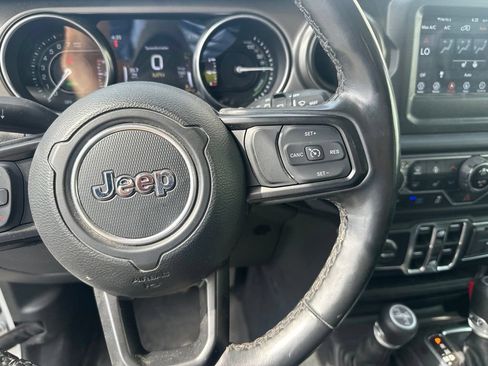 Used 2023 Jeep Wrangler Unlimited w/ Cold Weather Group AWD/4WD image 14