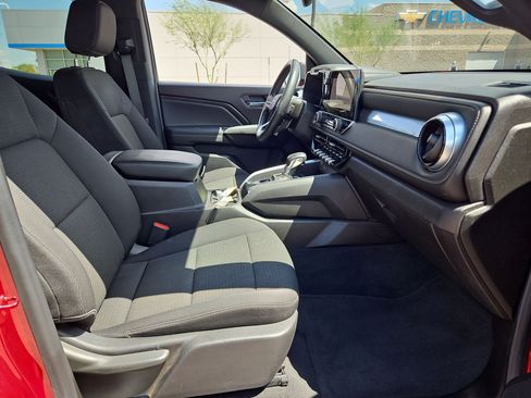 Certified 2024 Chevrolet Colorado LT w/ LT Convenience Package II RWD image 30