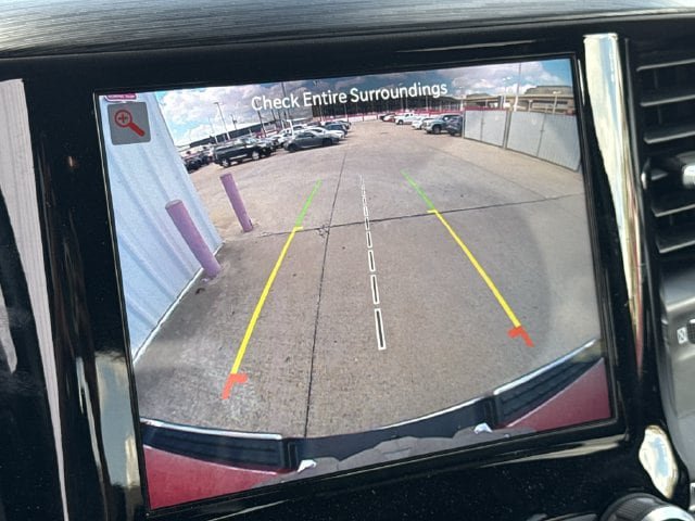 Used 2024 RAM 1500 Laramie AWD/4WD image 18