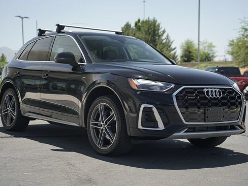 Used 2021 Audi Q5 e Premium AWD/4WD image 7