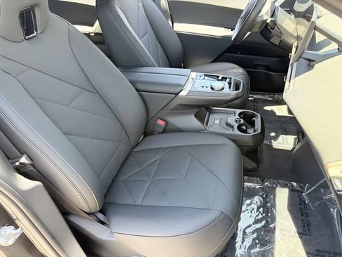 Used 2026 BMW iX xDrive45 AWD/4WD image 11