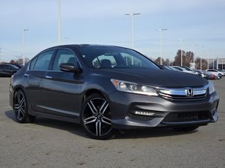 Used 2017 Honda Accord Sport Special Edition video 2