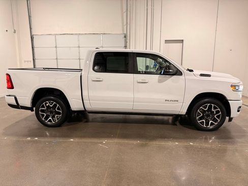 Used 2025 RAM 1500 Laramie w/ Laramie Southwest Edition AWD/4WD image 4