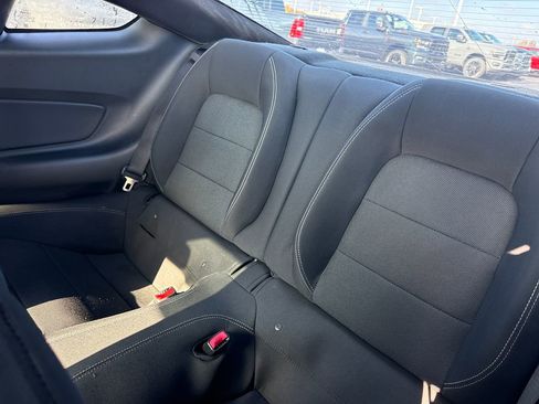 Used 2016 Ford Mustang Coupe image 14