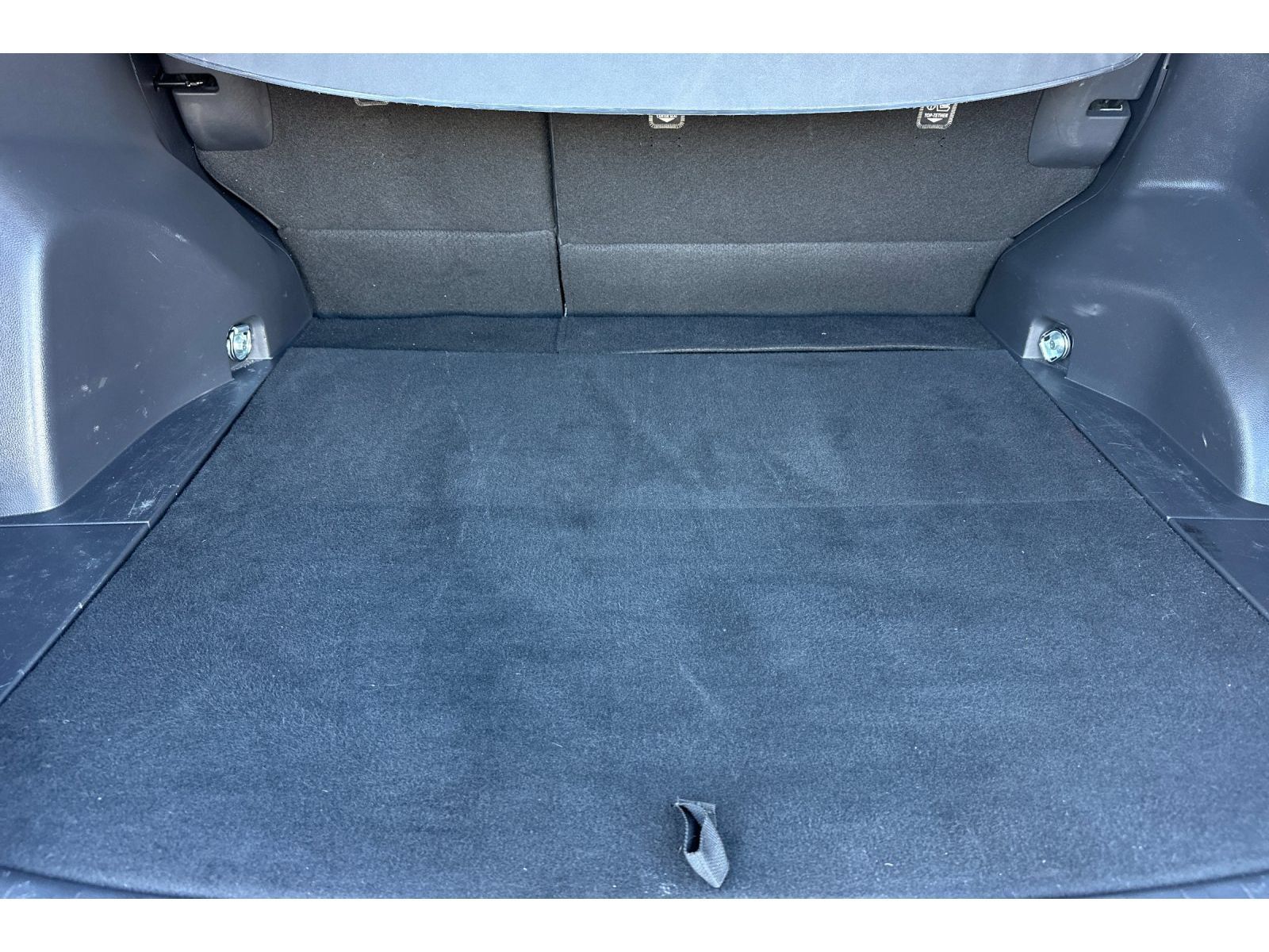 Used 2024 Toyota RAV4 XLE FWD image 17