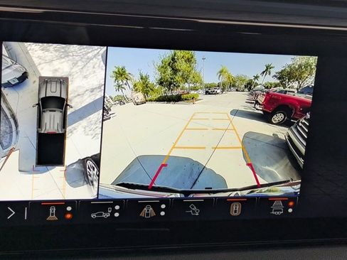 Used 2025 GMC Sierra 3500 AT4 image 28