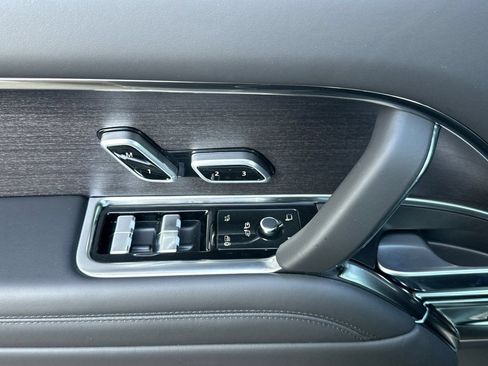 New 2026 Land Rover Range Rover SE AWD/4WD image 9