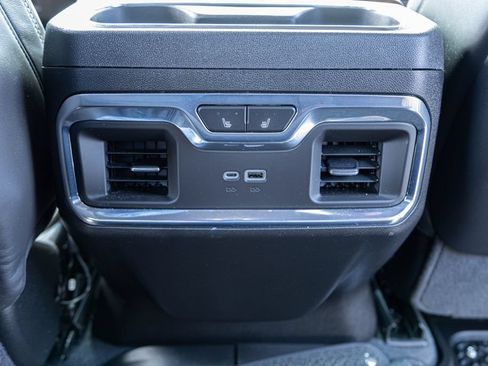 Used 2025 GMC Sierra 3500 Denali Ultimate AWD/4WD image 29