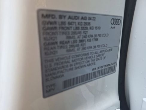 Used 2022 Audi Q8 Premium image 24