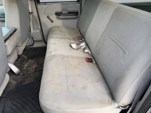 Used 2005 Ford F250 XL image 17