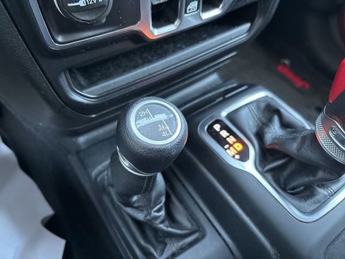 Used 2021 Jeep Wrangler Unlimited Sport AWD/4WD image 5