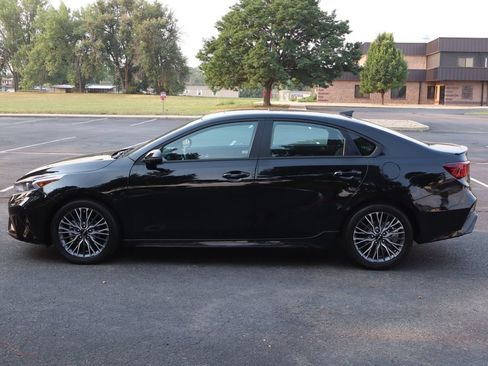 Used 2024 Kia Forte GT-Line w/ GT-Line Premium Package FWD image 9