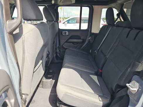 Certified 2025 Jeep Wrangler Unlimited Sahara image 5