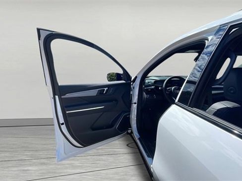 Used 2026 Buick Enclave Sport Touring w/ Power Package image 23