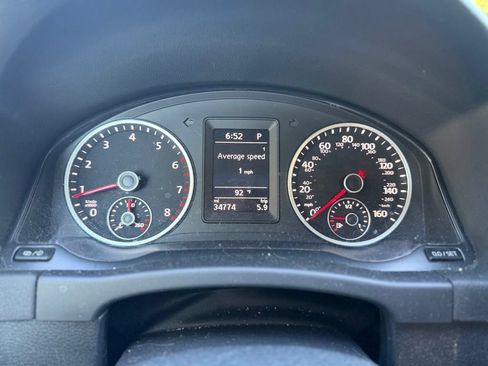Used 2018 Volkswagen Tiguan Limited w/ Alloy Wheels Package FWD image 22