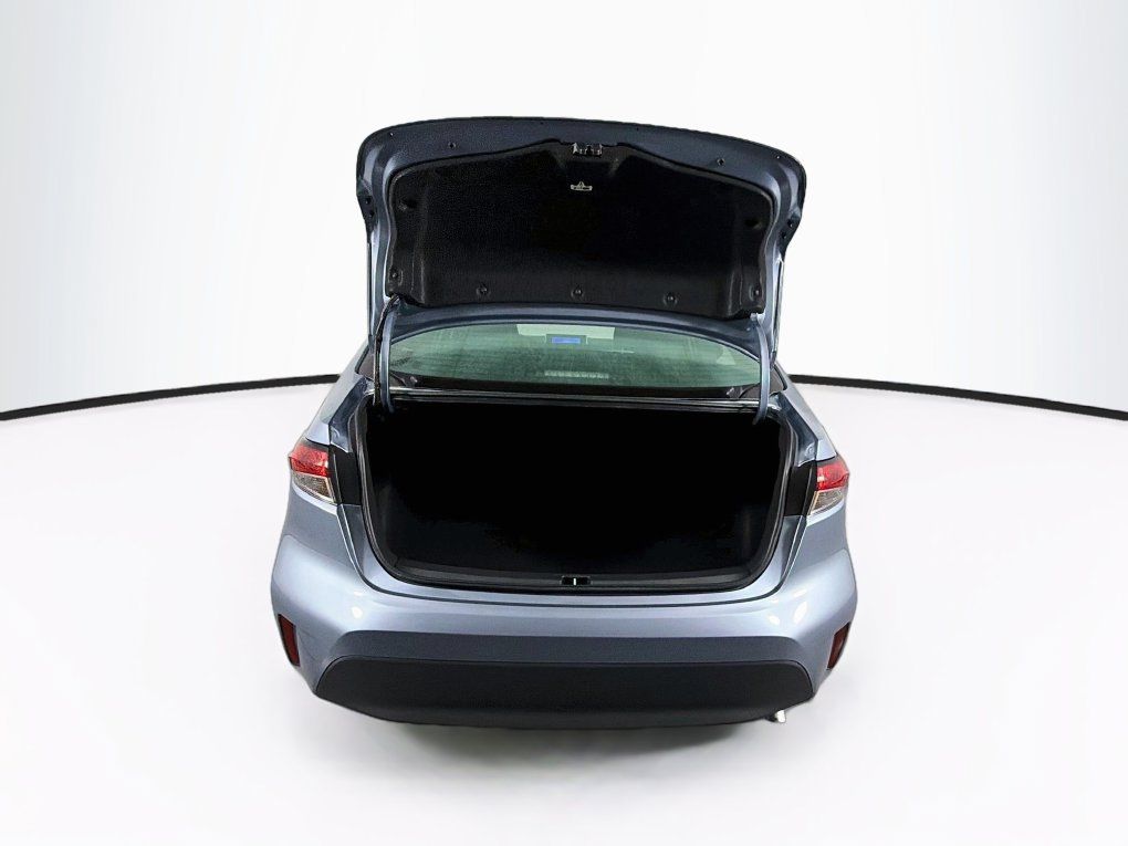 Used 2024 Toyota Corolla LE w/ LE Convenience Package FWD image 26