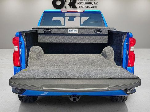 Used 2025 Chevrolet Silverado 1500 RST w/ Convenience Package II AWD/4WD image 8