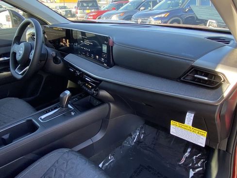 New 2026 Nissan Kicks SV image 9