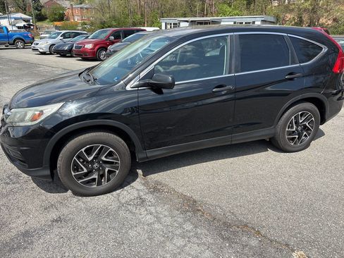 Used 2016 Honda CR-V SE image 1