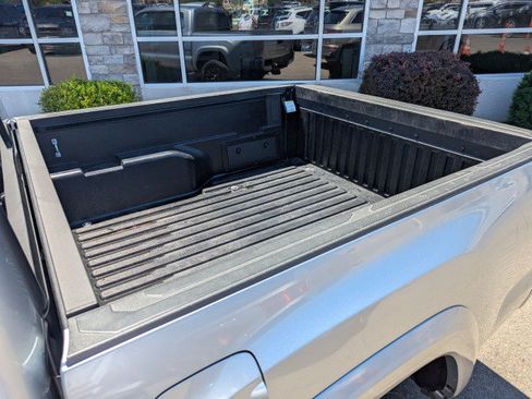 Used 2022 Toyota Tacoma SR5 w/ Technology Package AWD/4WD image 25