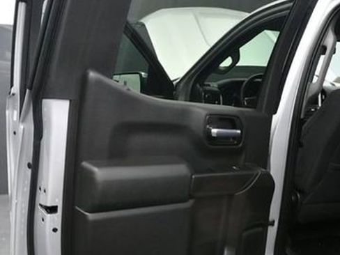 Used 2020 Chevrolet Silverado 1500 LT w/ Bed Protection Package AWD/4WD image 12