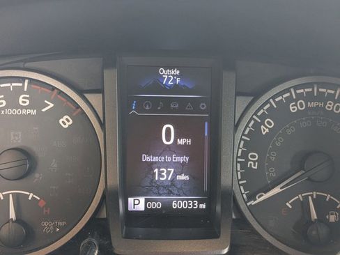Used 2019 Toyota Tacoma TRD Sport w/ Technology Package RWD image 11