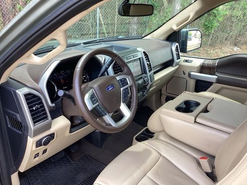 Used 2019 Ford F150 Lariat image 24