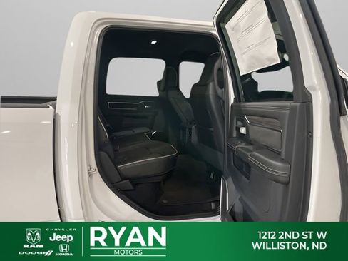 New 2026 RAM 2500 Laramie AWD/4WD image 38