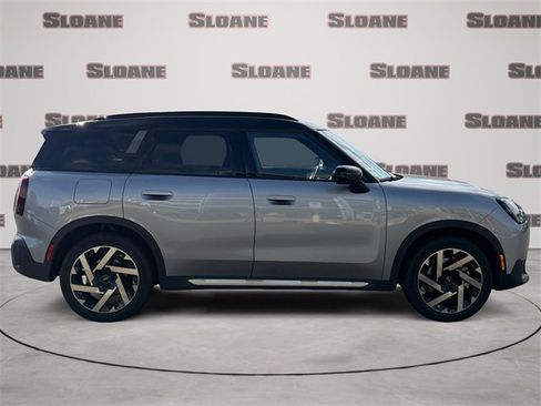 Used 2025 MINI Cooper Countryman S w/ Comfort Package Max image 6