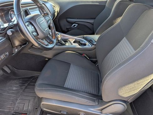 Used 2022 Dodge Challenger GT image 14